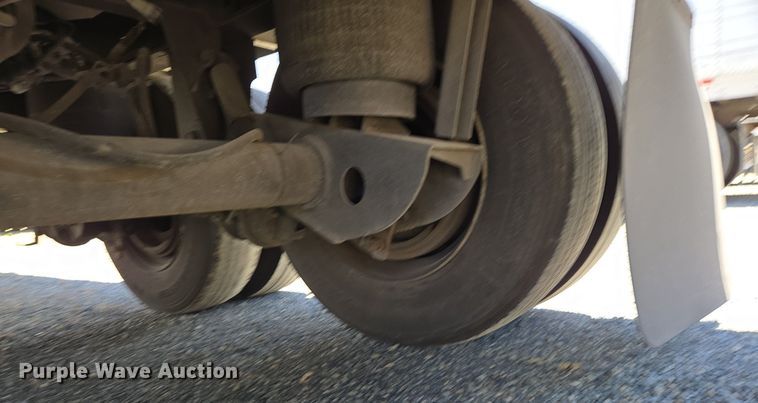 image for item DX1470 2007 Utility Trailer refrigerated van trailer