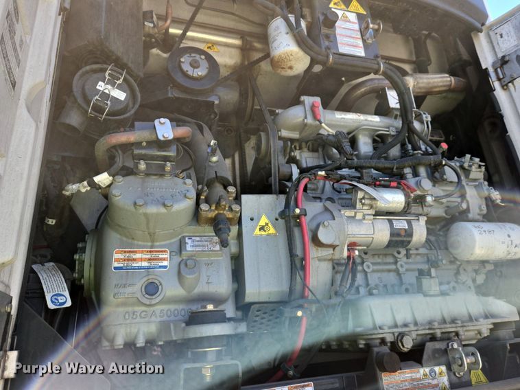 image for item DX1470 2007 Utility Trailer refrigerated van trailer