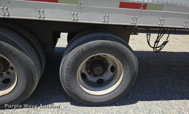 image for item DX1470 2007 Utility Trailer refrigerated van trailer