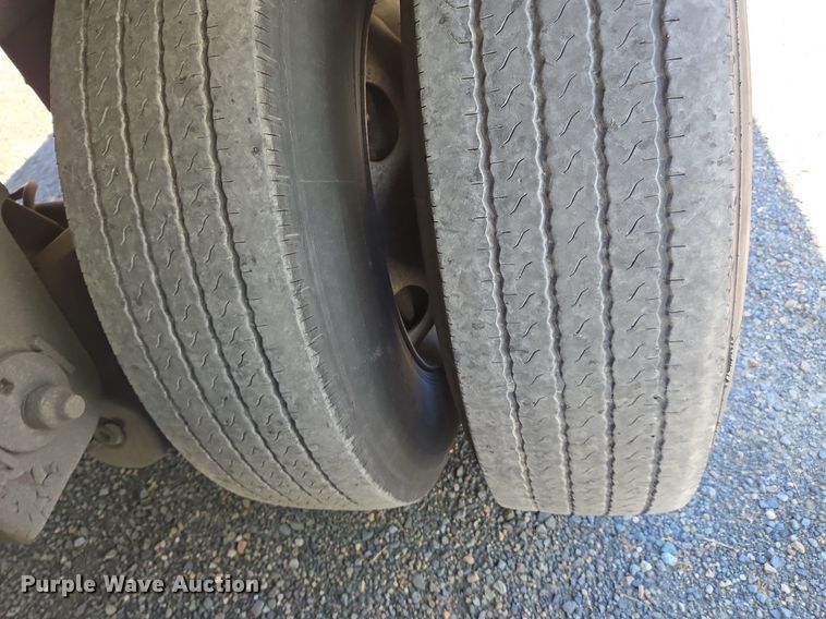 image for item DX1470 2007 Utility Trailer refrigerated van trailer