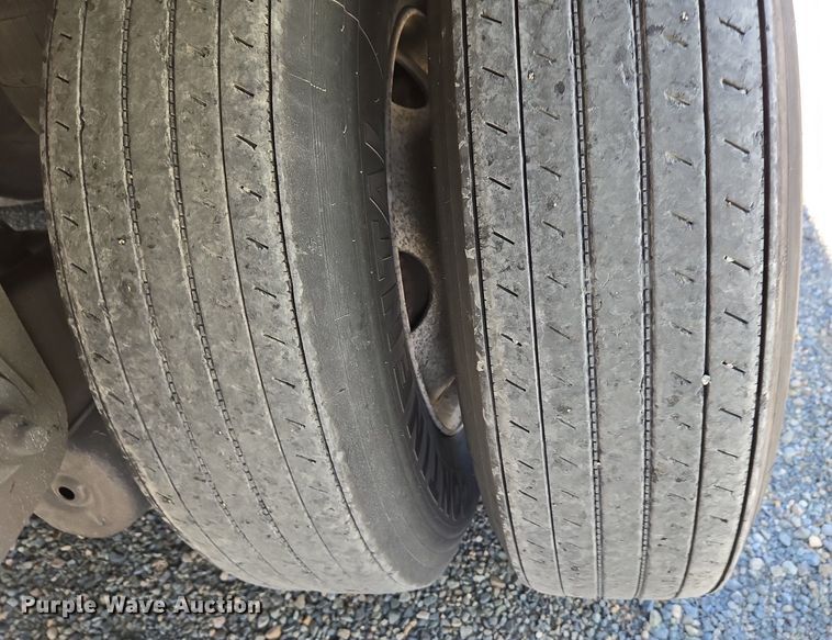 image for item DX1470 2007 Utility Trailer refrigerated van trailer