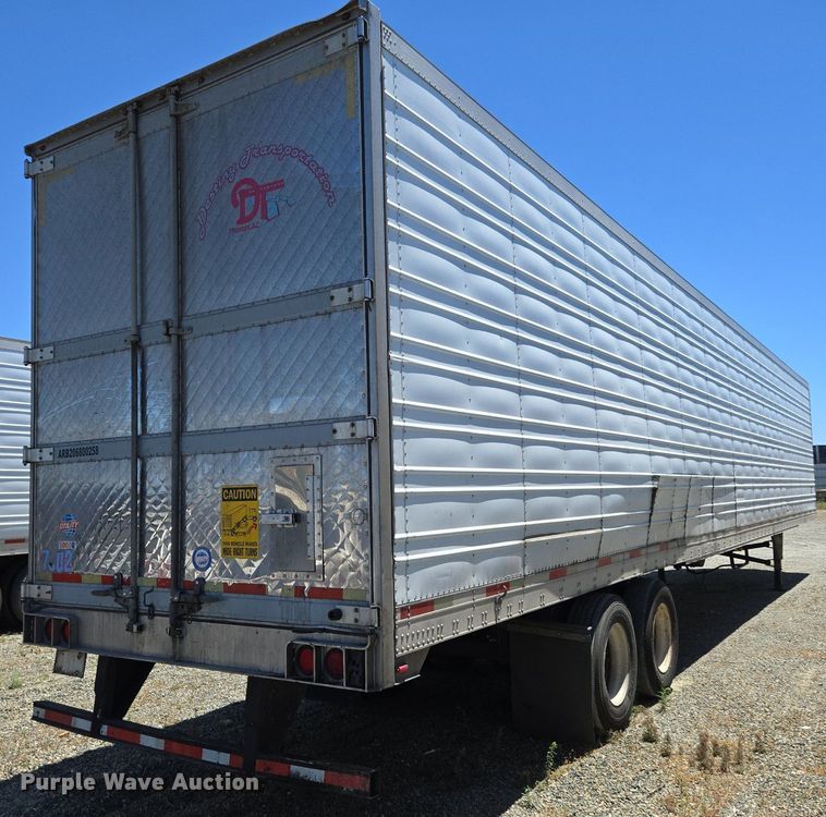image for item DX1471 2007 Utility Trailer refrigerated van trailer