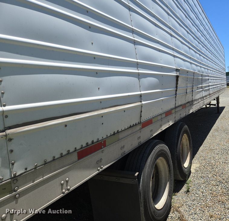 image for item DX1471 2007 Utility Trailer refrigerated van trailer