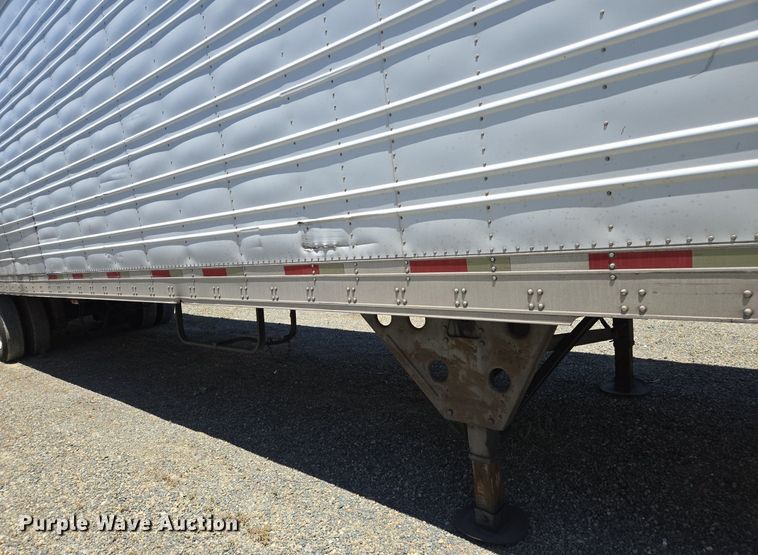 image for item DX1471 2007 Utility Trailer refrigerated van trailer