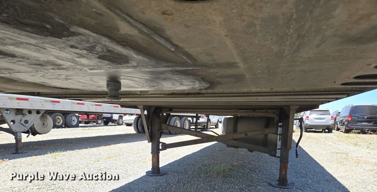 image for item DX1471 2007 Utility Trailer refrigerated van trailer