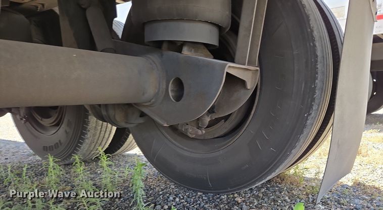 image for item DX1471 2007 Utility Trailer refrigerated van trailer