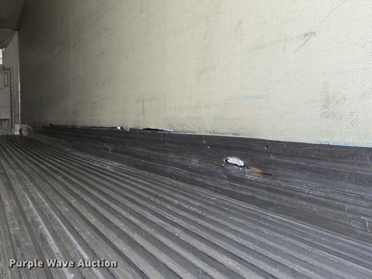 image for item DX1471 2007 Utility Trailer refrigerated van trailer