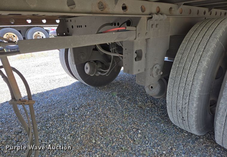 image for item DX1472 2007 Utility Trailer refrigerated van trailer