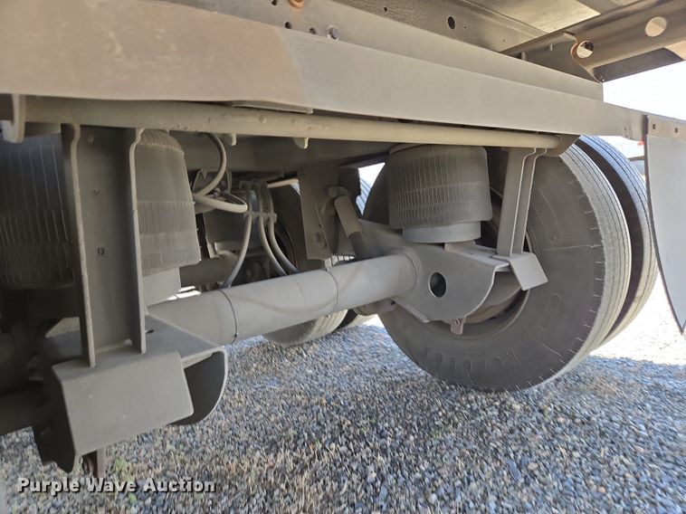 image for item DX1472 2007 Utility Trailer refrigerated van trailer