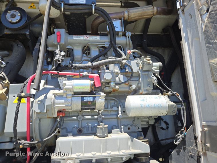 image for item DX1472 2007 Utility Trailer refrigerated van trailer