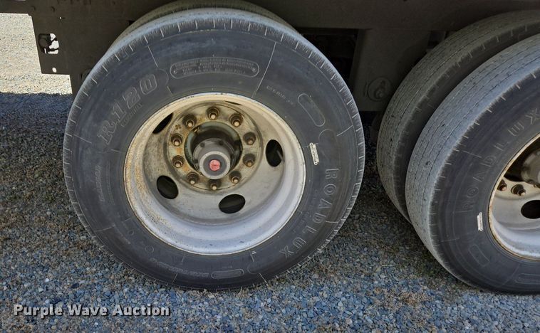 image for item DX1472 2007 Utility Trailer refrigerated van trailer