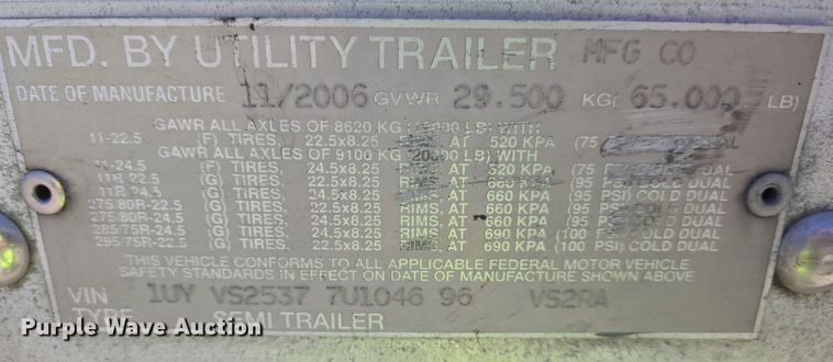 image for item DX1472 2007 Utility Trailer refrigerated van trailer
