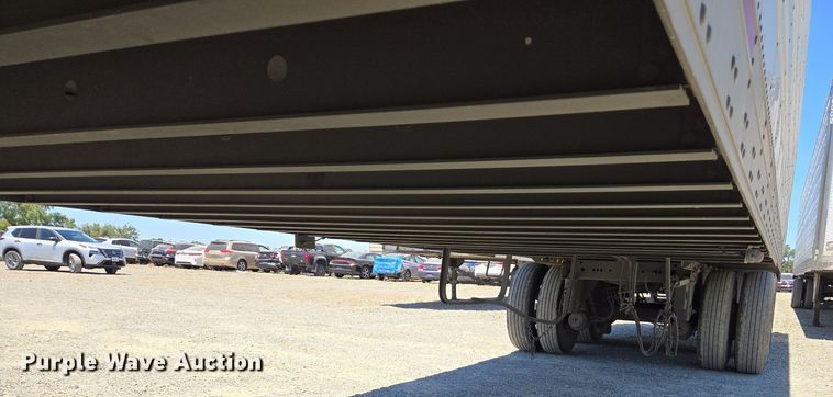 image for item DX1473 2007 Utility Trailer refrigerated van trailer