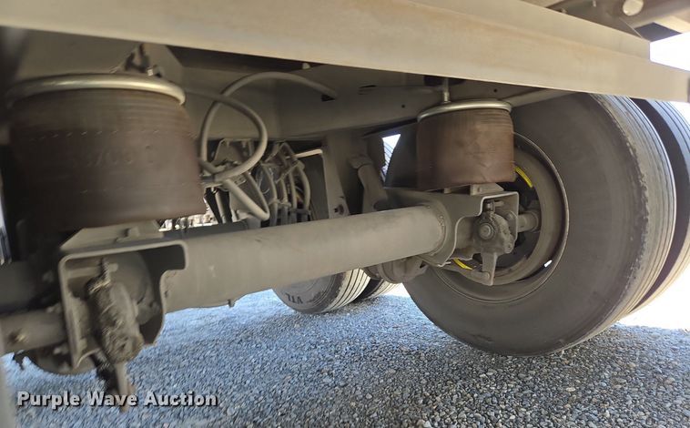 image for item DX1473 2007 Utility Trailer refrigerated van trailer