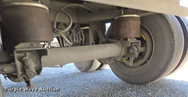 image for item DX1473 2007 Utility Trailer refrigerated van trailer