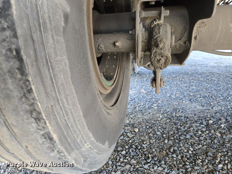 image for item DX1473 2007 Utility Trailer refrigerated van trailer