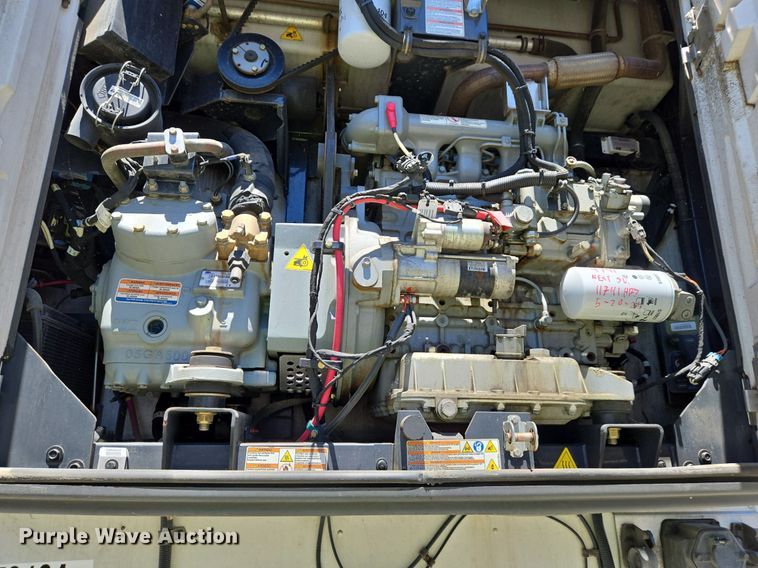 image for item DX1473 2007 Utility Trailer refrigerated van trailer