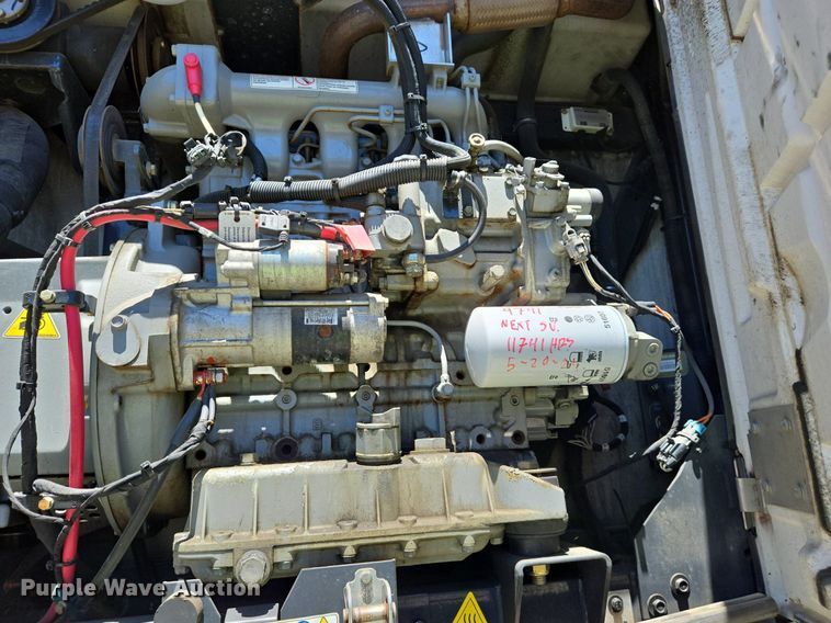 image for item DX1473 2007 Utility Trailer refrigerated van trailer