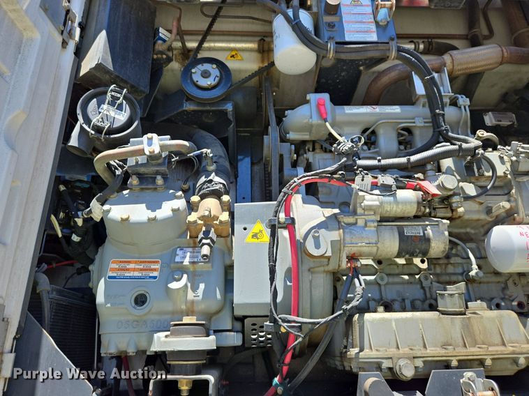 image for item DX1473 2007 Utility Trailer refrigerated van trailer