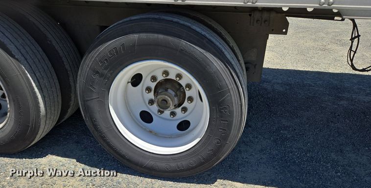 image for item DX1473 2007 Utility Trailer refrigerated van trailer