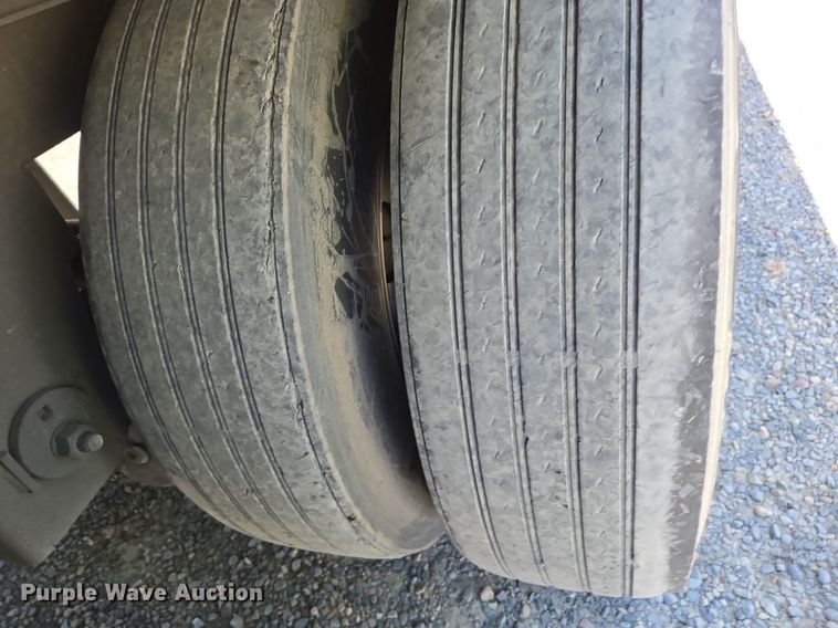 image for item DX1473 2007 Utility Trailer refrigerated van trailer