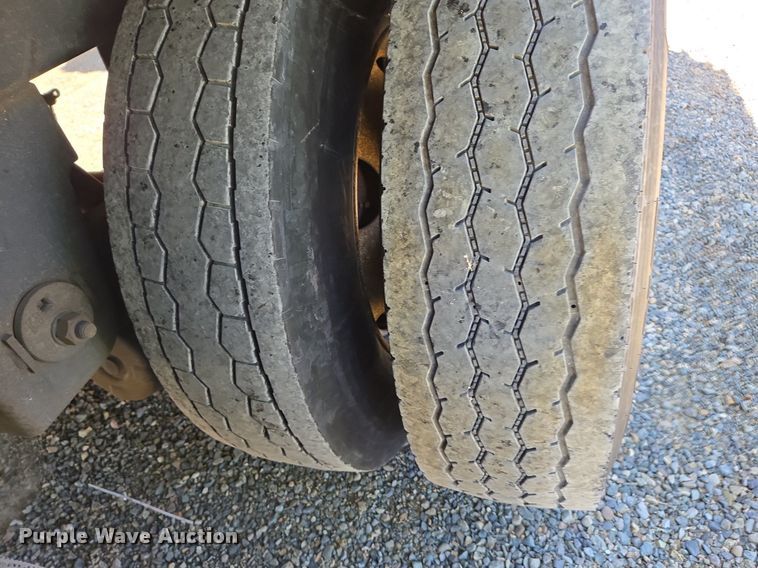 image for item DX1475 2008 Great Dane refrigerated van trailer