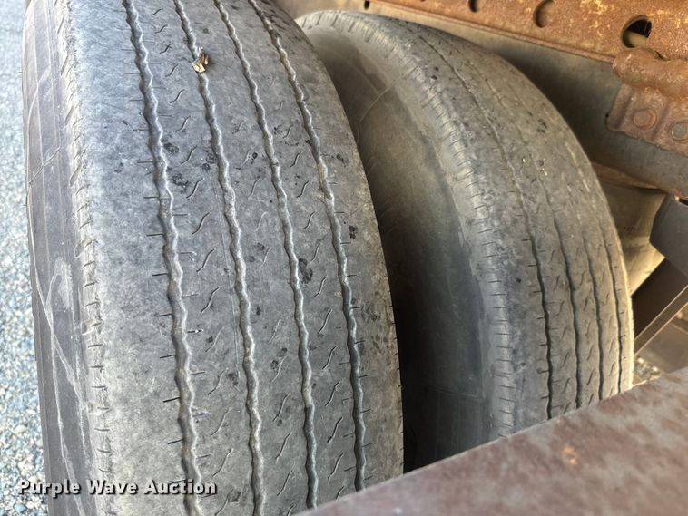 image for item DX1476 2008 Great Dane refrigerated van trailer