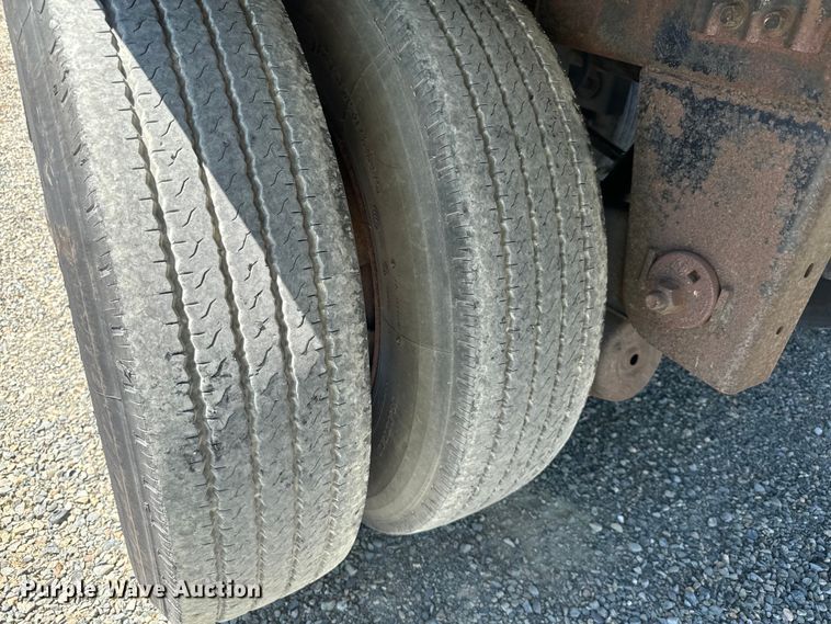 image for item DX1476 2008 Great Dane refrigerated van trailer