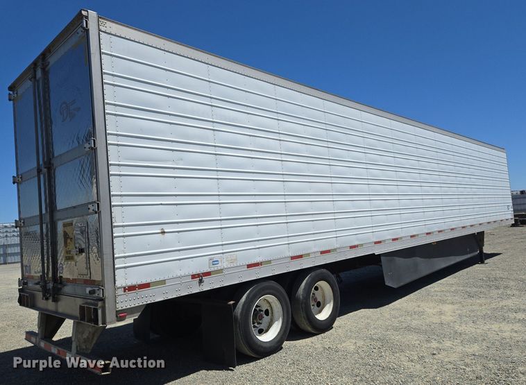 image for item DX1477 2007 Utility Trailer refrigerated van trailer