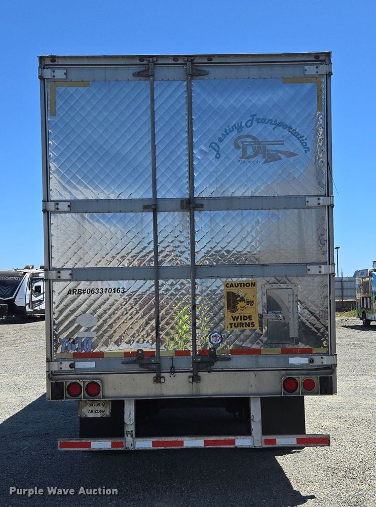 image for item DX1477 2007 Utility Trailer refrigerated van trailer