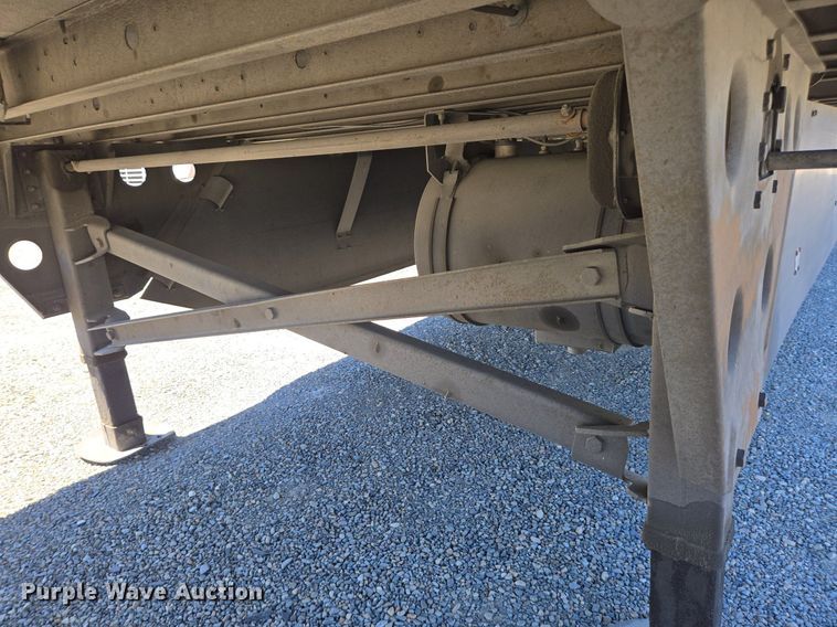 image for item DX1477 2007 Utility Trailer refrigerated van trailer