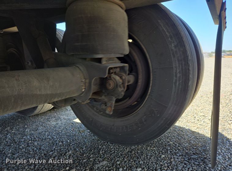 image for item DX1477 2007 Utility Trailer refrigerated van trailer