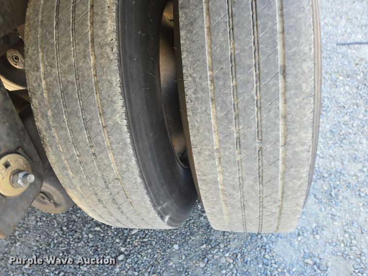 image for item DX1477 2007 Utility Trailer refrigerated van trailer