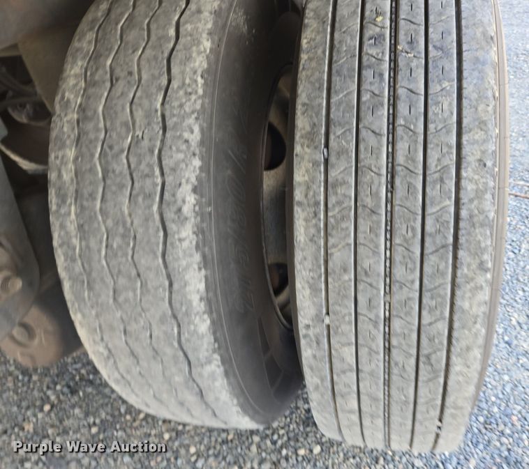 image for item DX1478 2008 Great Dane refrigerated van trailer