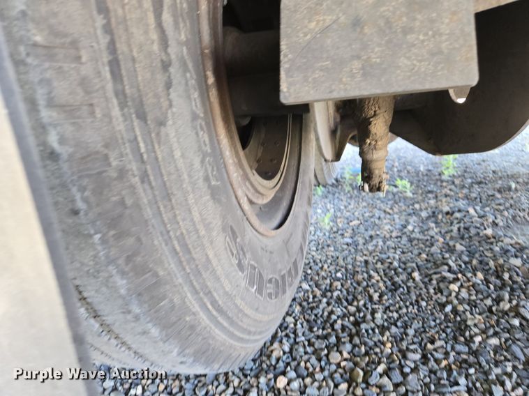 image for item DX1479 2008 Great Dane refrigerated van trailer