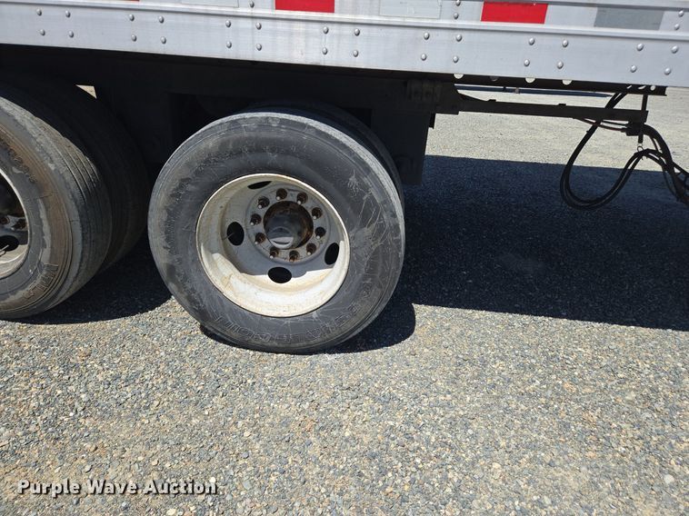 image for item DX1480 2008 Great Dane refrigerated van trailer