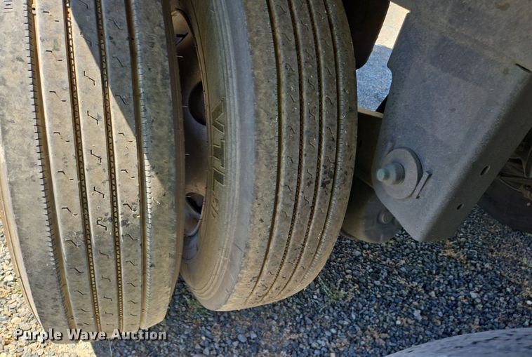 image for item DX1480 2008 Great Dane refrigerated van trailer