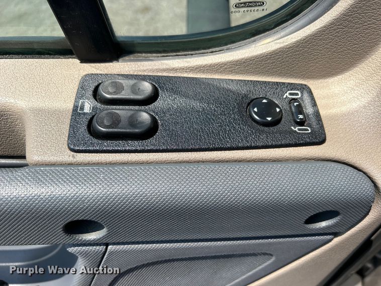 image for item EG0823 2016 Freightliner  Cascadia semi truck