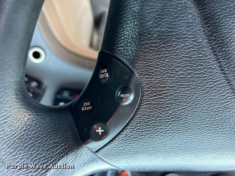 image for item EG0823 2016 Freightliner  Cascadia semi truck