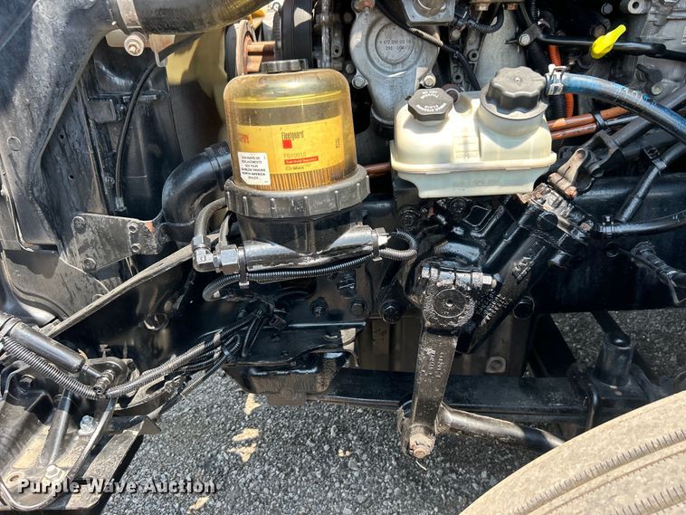 image for item EG0823 2016 Freightliner  Cascadia semi truck