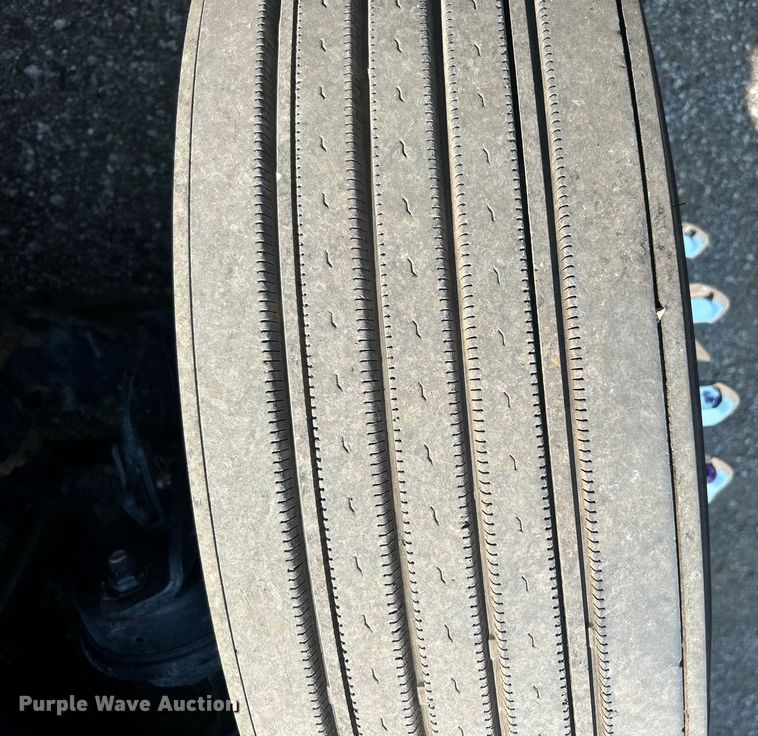 image for item EG0823 2016 Freightliner  Cascadia semi truck