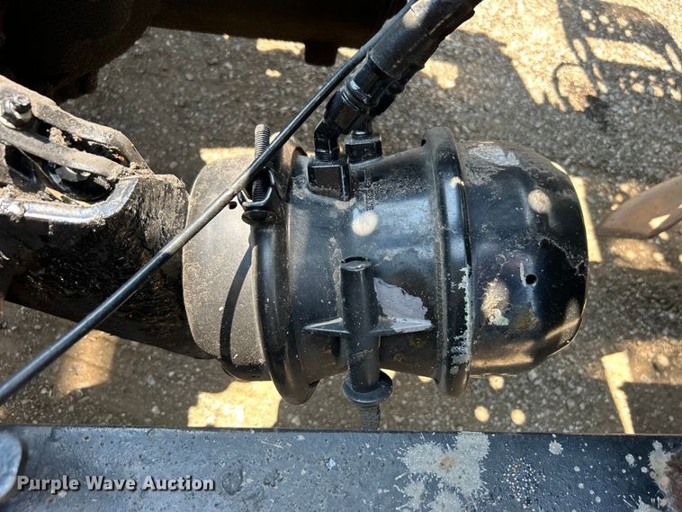 image for item EG0823 2016 Freightliner  Cascadia semi truck