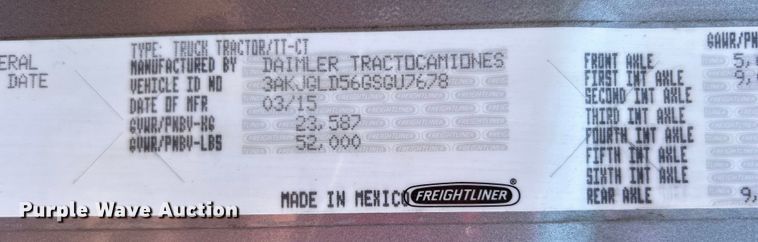 image for item EG0823 2016 Freightliner  Cascadia semi truck