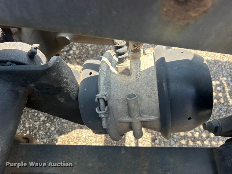 image for item EG0868 2006 International 9400i semi truck