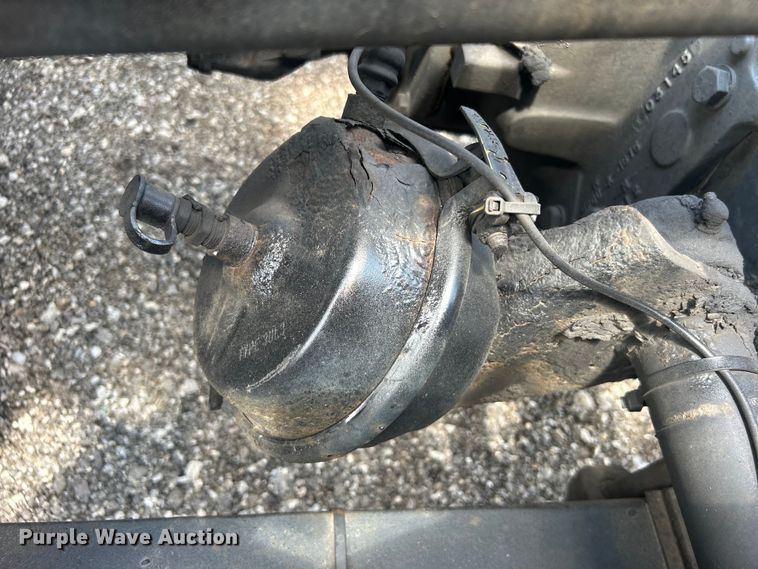 image for item EG0868 2006 International 9400i semi truck