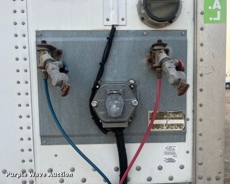 image for item EG0869 2006 Wabash National  dry van trailer