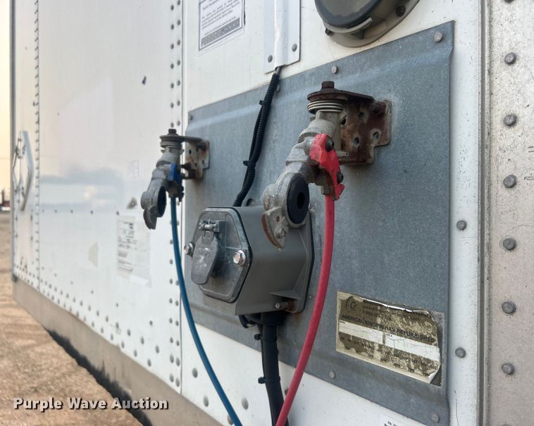 image for item EG0869 2006 Wabash National  dry van trailer