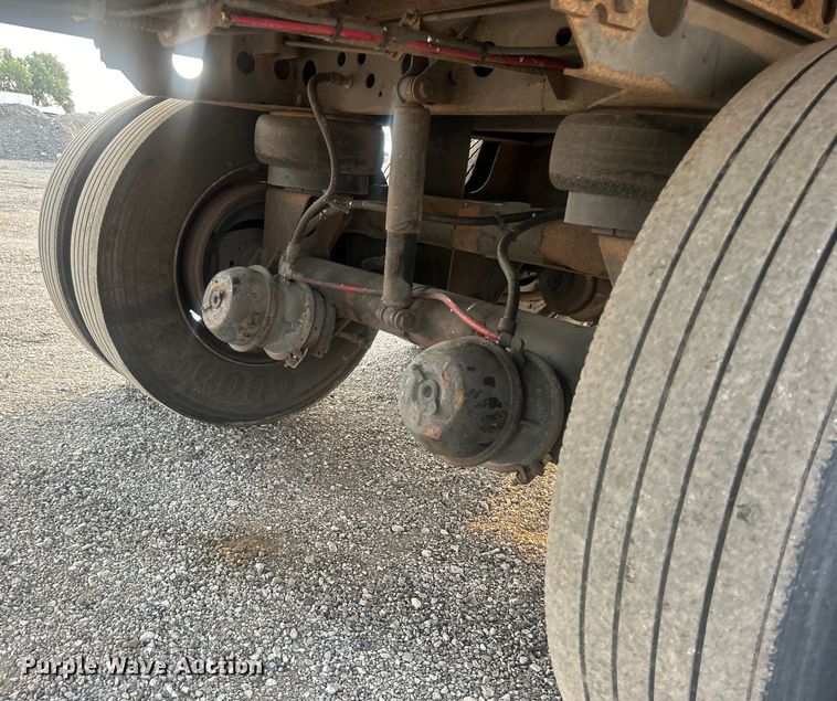 image for item EG0869 2006 Wabash National  dry van trailer