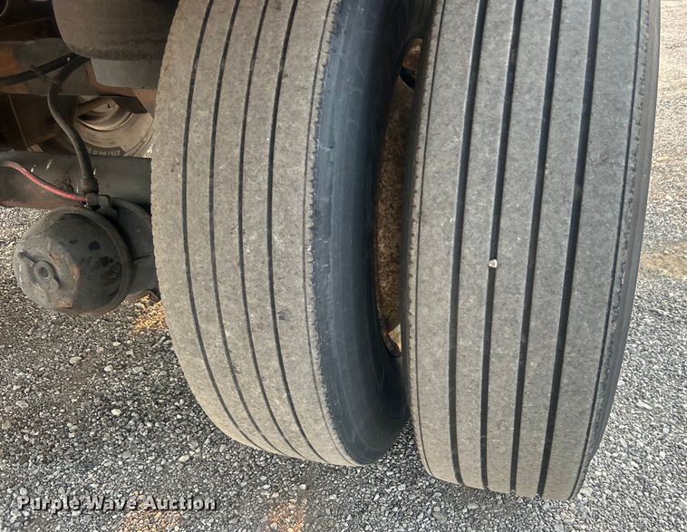 image for item EG0869 2006 Wabash National  dry van trailer