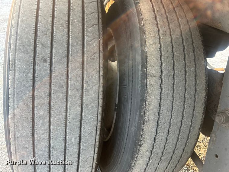 image for item EG0869 2006 Wabash National  dry van trailer